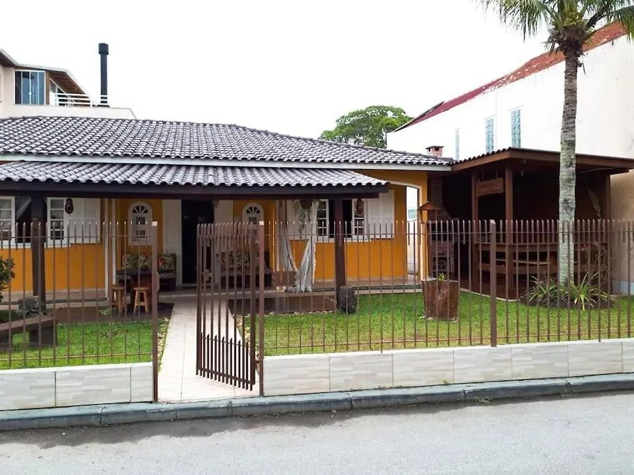 Otima Casa Para 10 Pessoas /Menos De 100M Da Praia Florianópolis Feriehus
